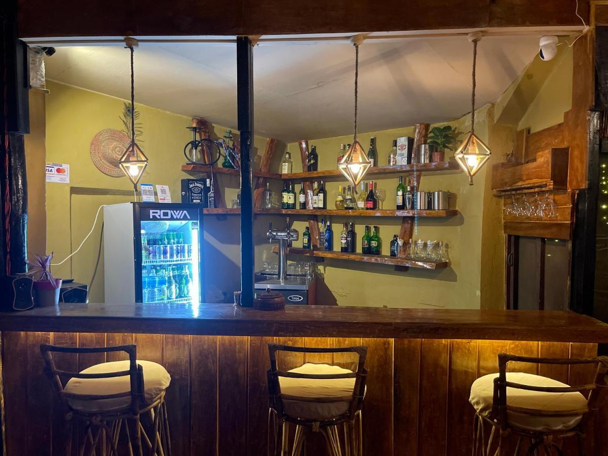Hotel Tharu Garden And Beer Bar Chitwan Extérieur photo